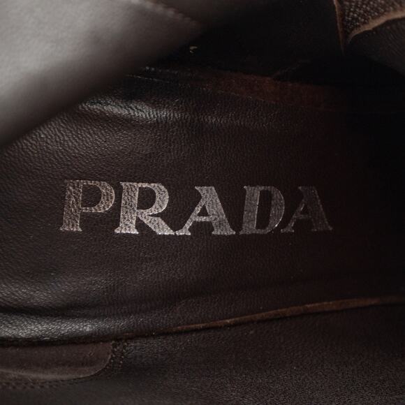 1.6k.$ Prada Brown Suede Block Heel Ankle Side Zip Triangle Logo Boots 35 US:5 - Picture 11 of 14